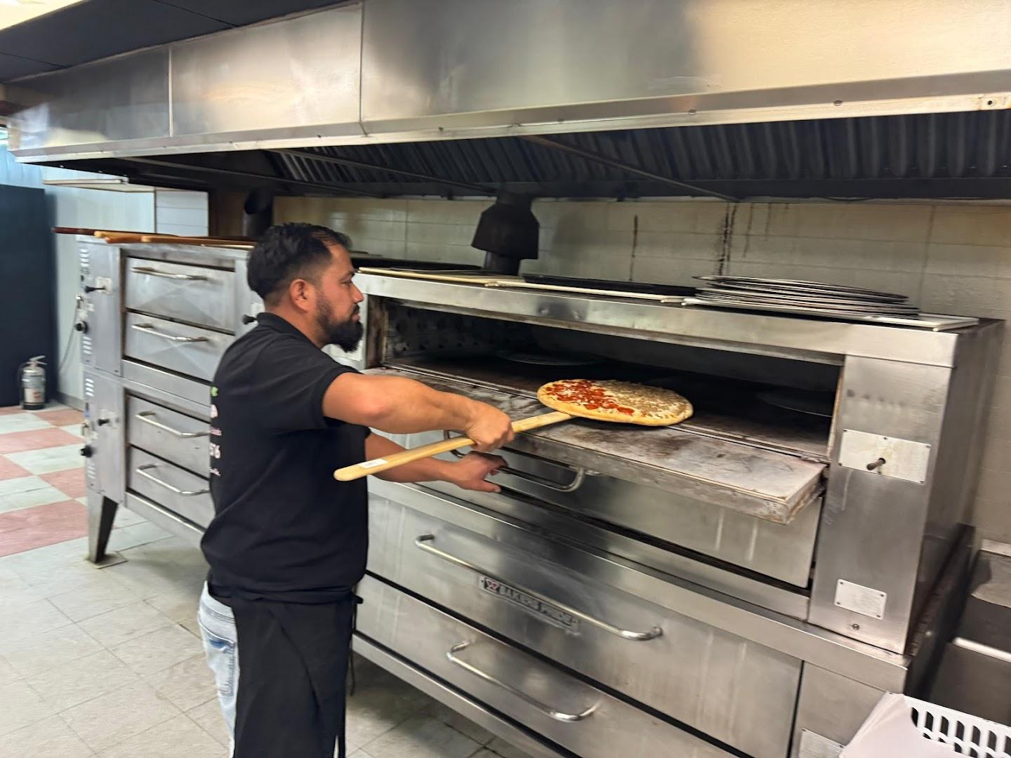 Matthew's Pizza